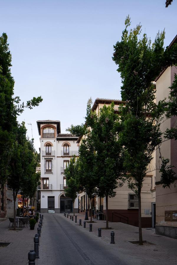 Santa Escolastica En Pleno Centro De Granada Exteriér fotografie
